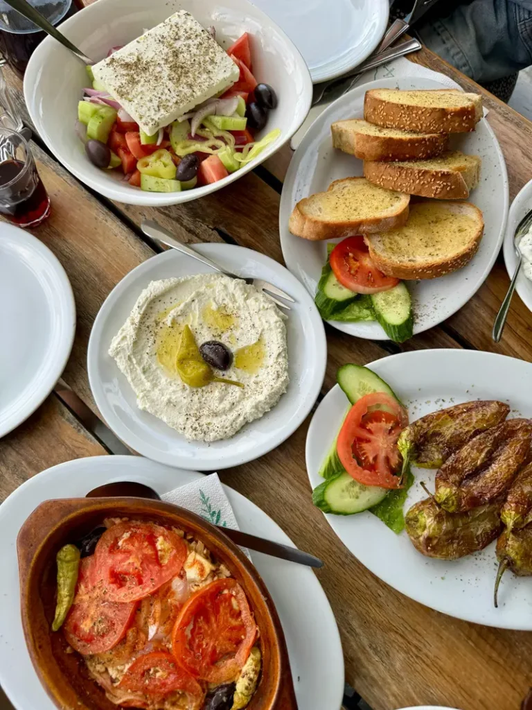 Περιοχές διανομής και παράδοσης μαγειρευτού φαγητού στη Δυτική ΘεσσαλονίκηΜαγειρευτά φαγήτά στη Θεσσαλονίκη Cooked 2